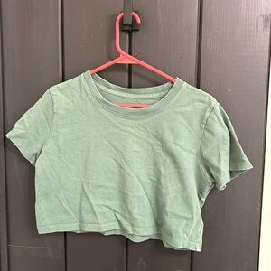 Urban outfitters cropped t-shirt size S